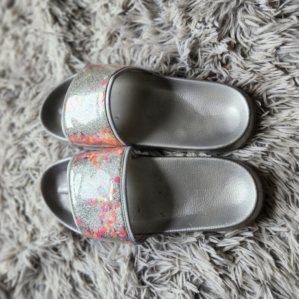 Wonder Nation Silver and Pink Glitter Slide Sandals